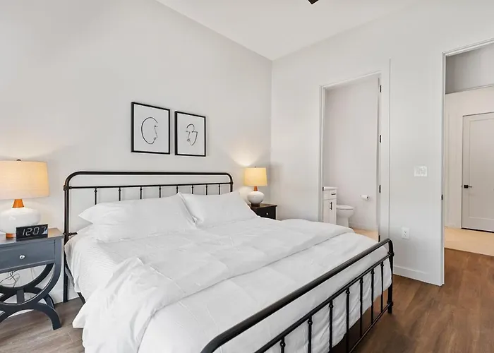 The Corbin 1306 - The Dartmouth * Fort Worth